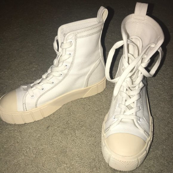 Zara Shoes - Zara Canvas High Top Sneakers